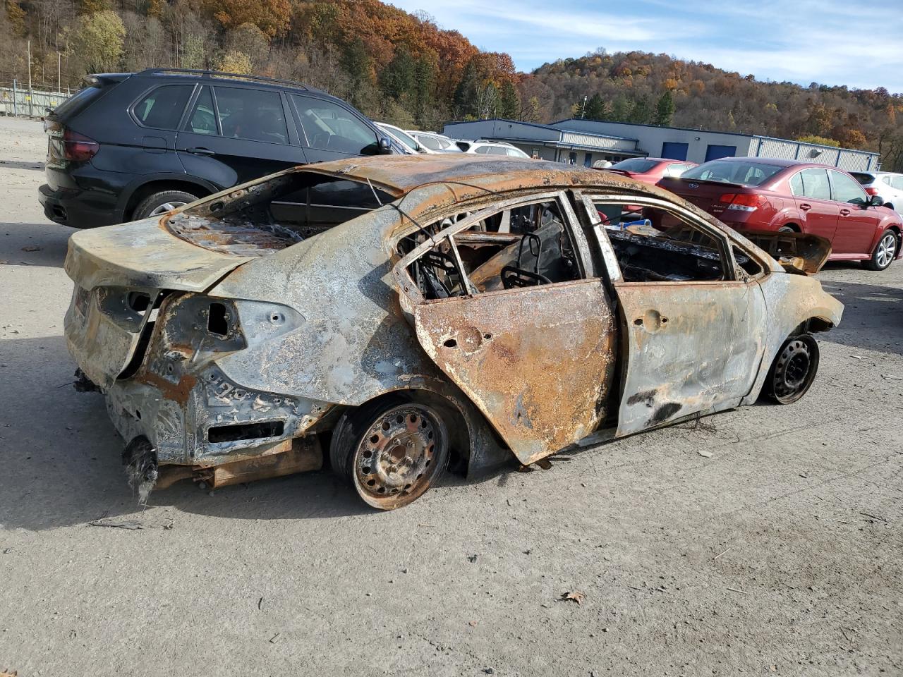 2018 KIA Forte VIN 3KPFK4A76JE276151 Copart auction photo, burn damage thumbnail 3