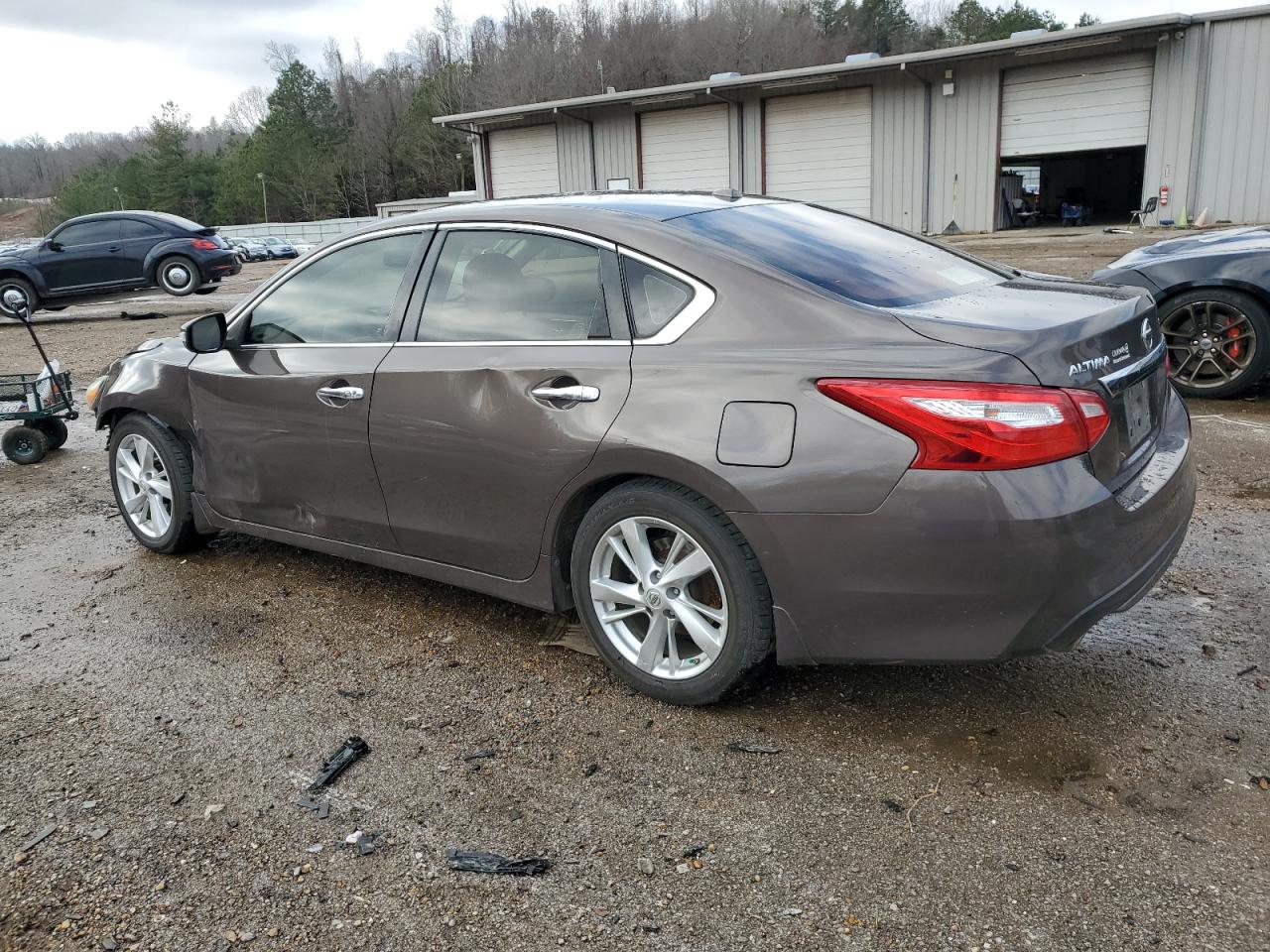 2017 Nissan Altima VIN 1N4AL3AP6HC288924 Copart auction photo, front end / rear end damage thumbnail 2