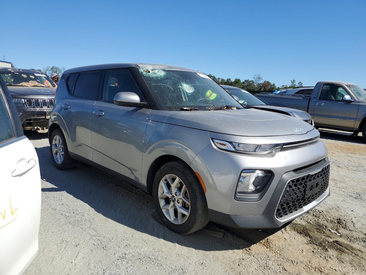 2022 KIA Soul VIN KNDJ23AU8N7833545 Copart auction photo, top/roof damage thumbnail 4