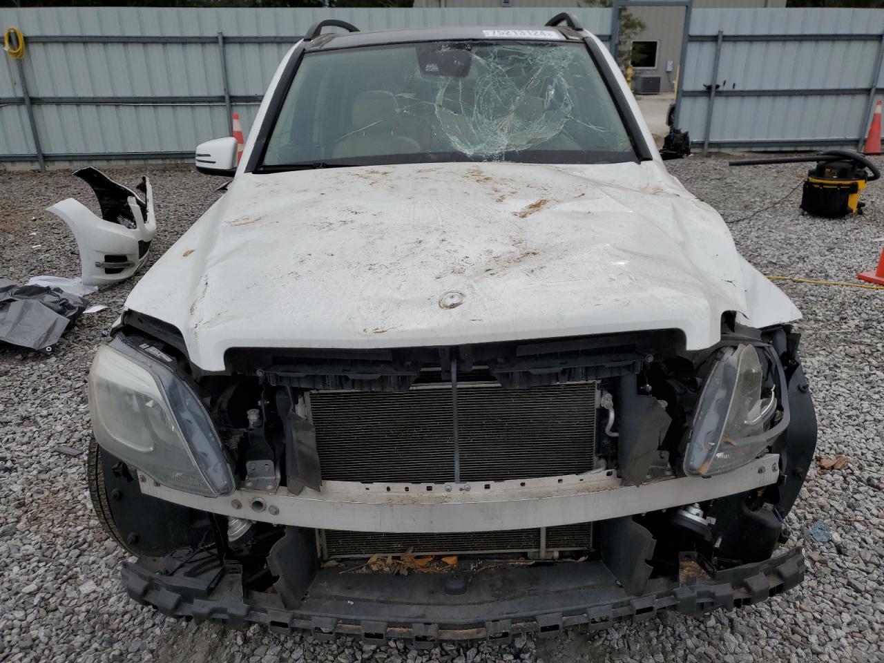2014 Mercedes-Benz GLK-klasse VIN WDCGG5HB6EG195916 Copart auction photo, all over damage thumbnail 5