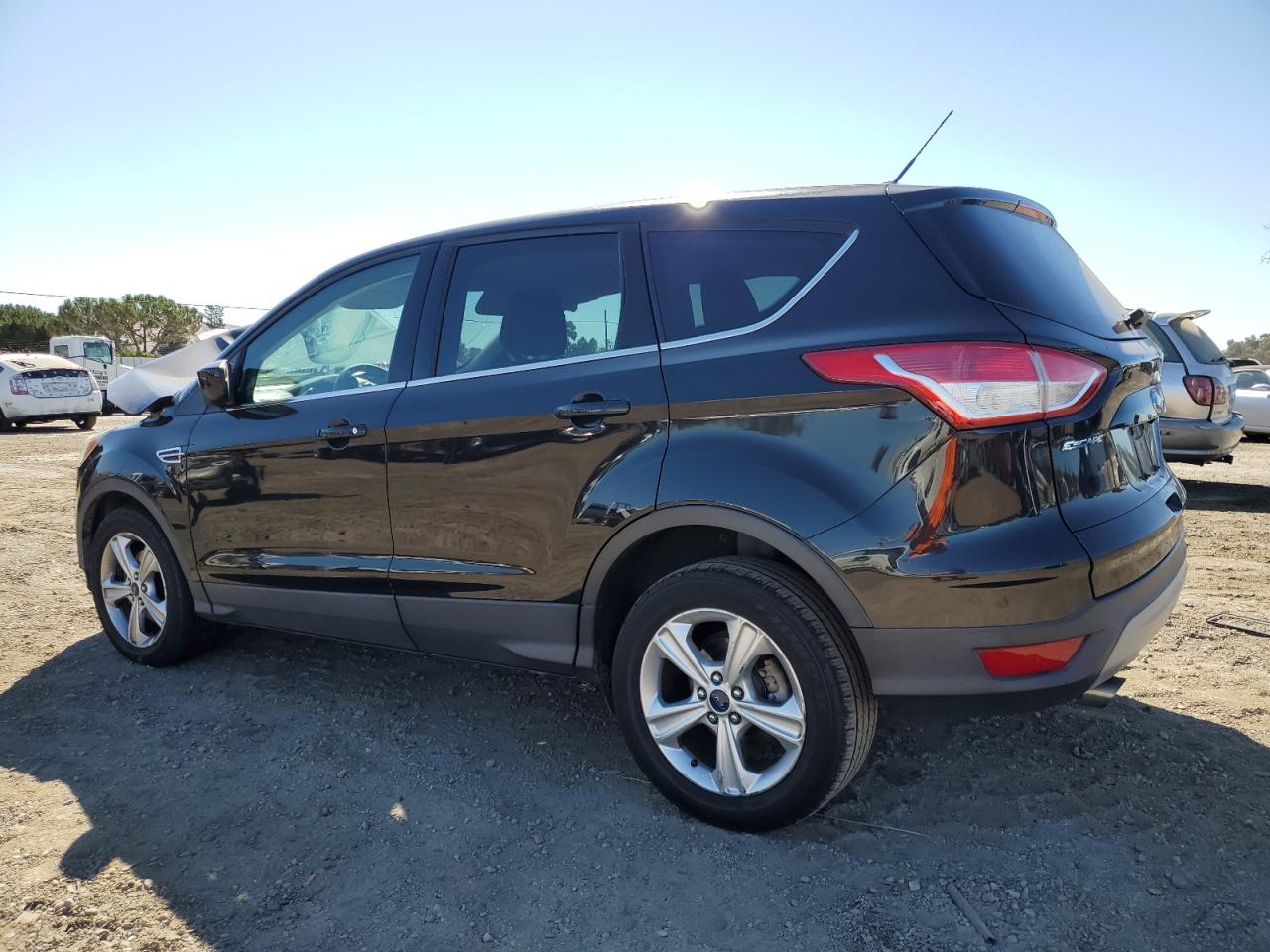 2015 Ford Escape VIN 1FMCU0GX8FUB07654 Copart auction photo, front end / side damage thumbnail 2