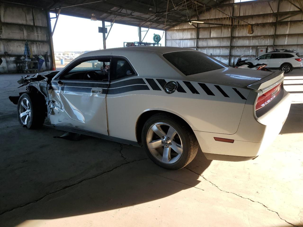 2009 Dodge Challenger VIN 2B3LJ54T89H599588 Copart auction photo, front end damage thumbnail 2