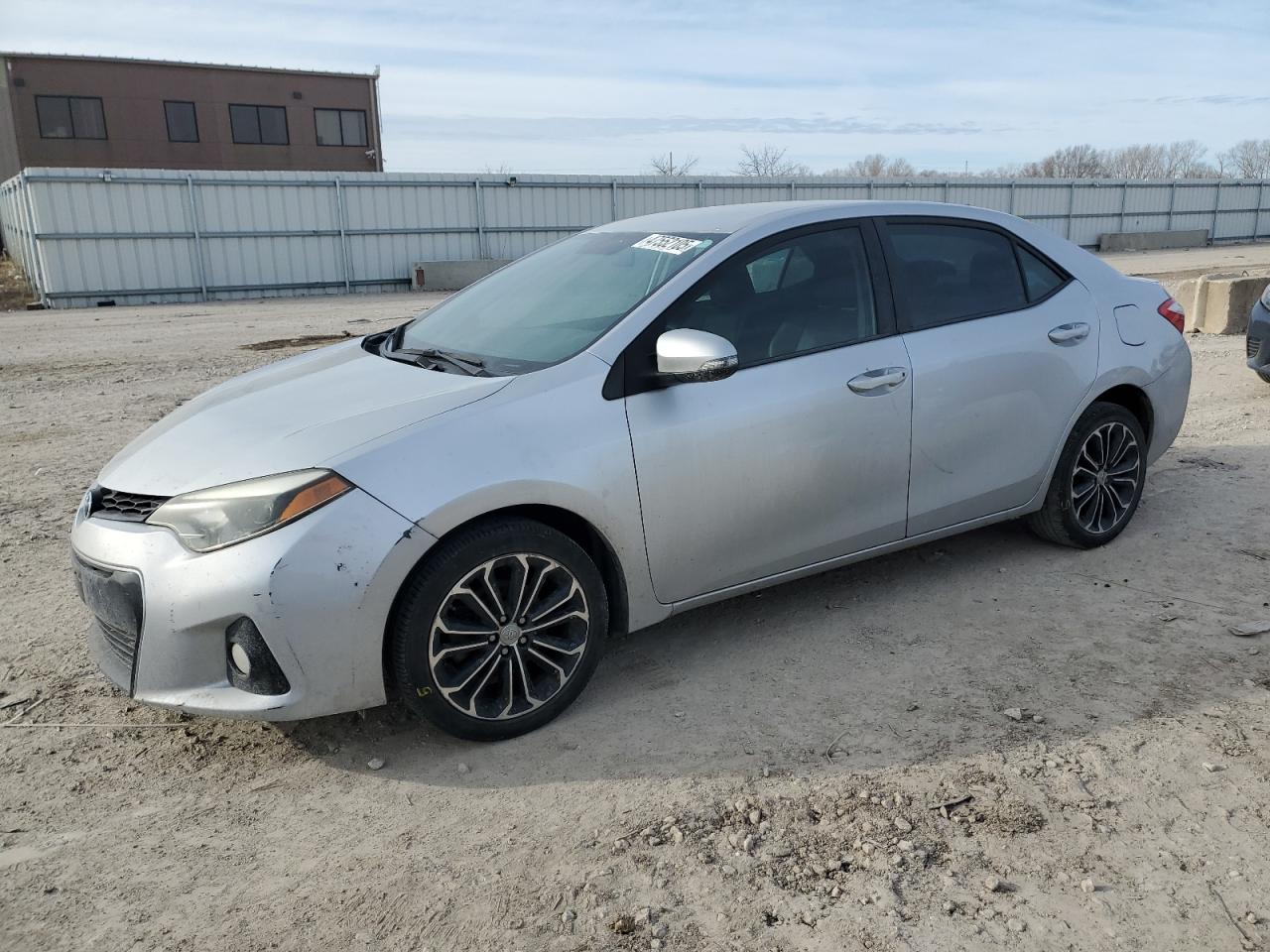 2015 Toyota Corolla VIN 5YFBURHE9FP298323