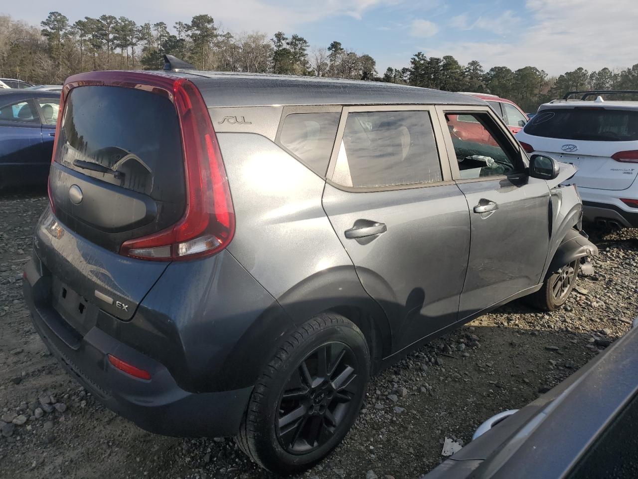 2021 KIA Soul VIN KNDJ33AU6M7776628 Copart auction photo, front end damage thumbnail 3
