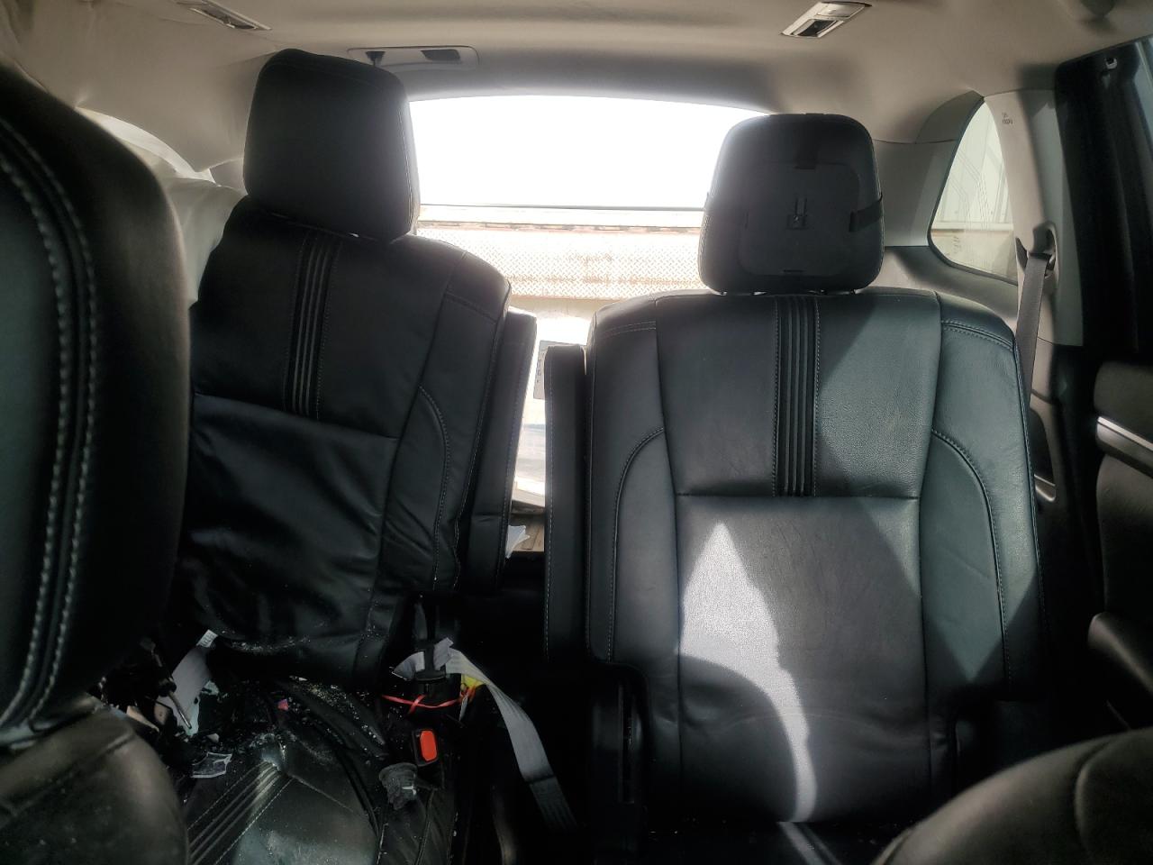 2018 Toyota Highlander VIN 5TDJZRFH9JS494630 Copart auction photo, side / front end damage thumbnail 10