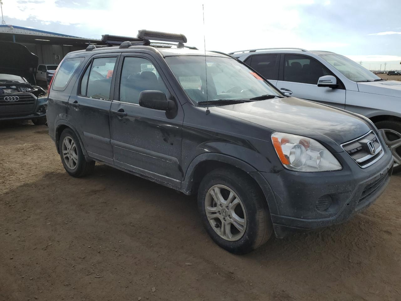 2005 Honda CR-V VIN SHSRD68585U304239 Copart auction photo, biohazard/chemical / vandalism damage thumbnail 4