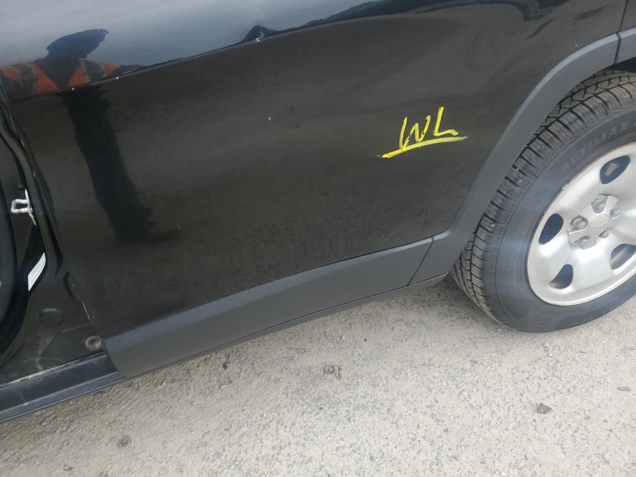 2014 Jeep Grand Cherokee VIN 1C4PJMAB9EW273817 Copart auction photo, water/flood / side damage thumbnail 15