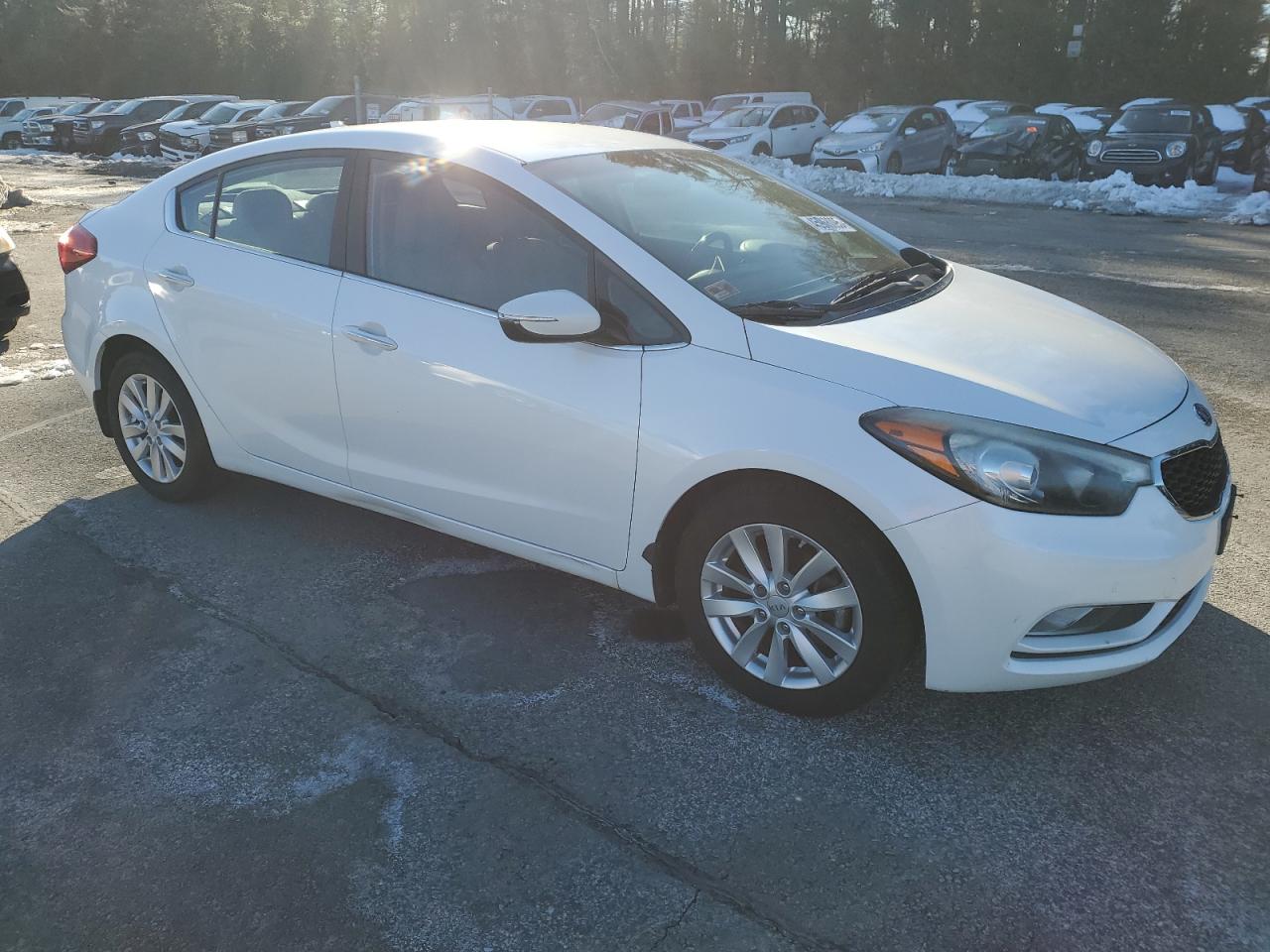 2014 KIA Forte VIN KNAFX4A84E5100840 Copart auction photo, front end / minor dent/scratches damage thumbnail 4
