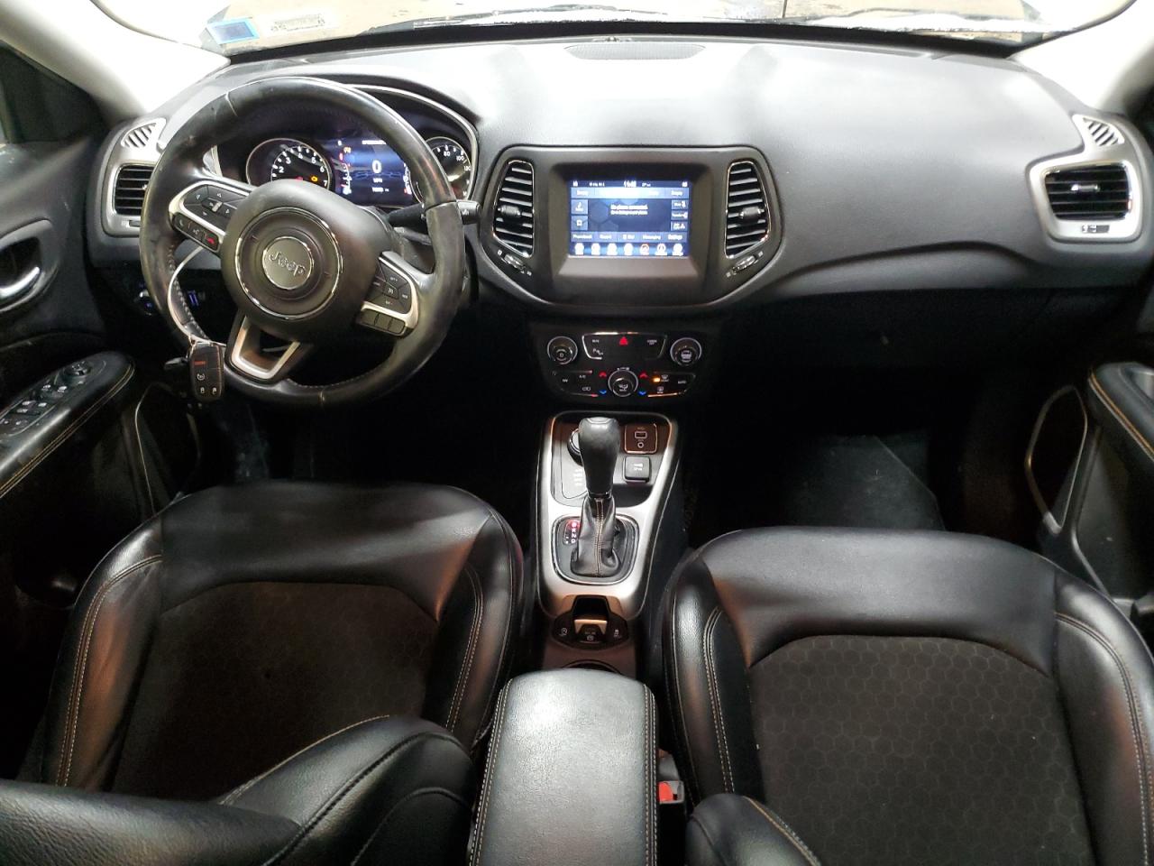 2018 Jeep Compass VIN 3C4NJDBB8JT111991 Copart auction photo, side damage thumbnail 8