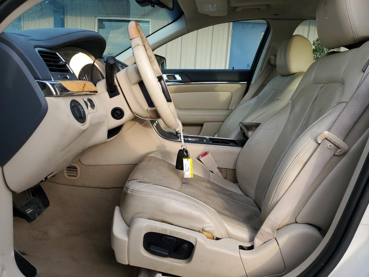 2009 Lincoln MKS VIN 1LNHM93RX9G619162 Copart auction photo, undercarriage / minor dent/scratches damage thumbnail 7