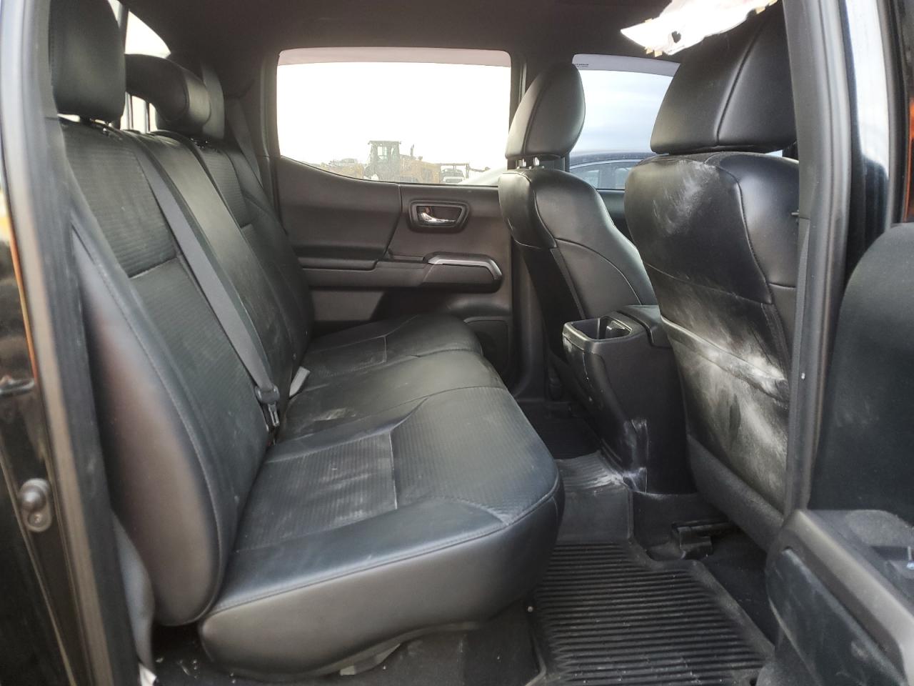 2018 Toyota Tacoma VIN 3TMGZ5AN6JM144176 Copart auction photo, all over damage thumbnail 10