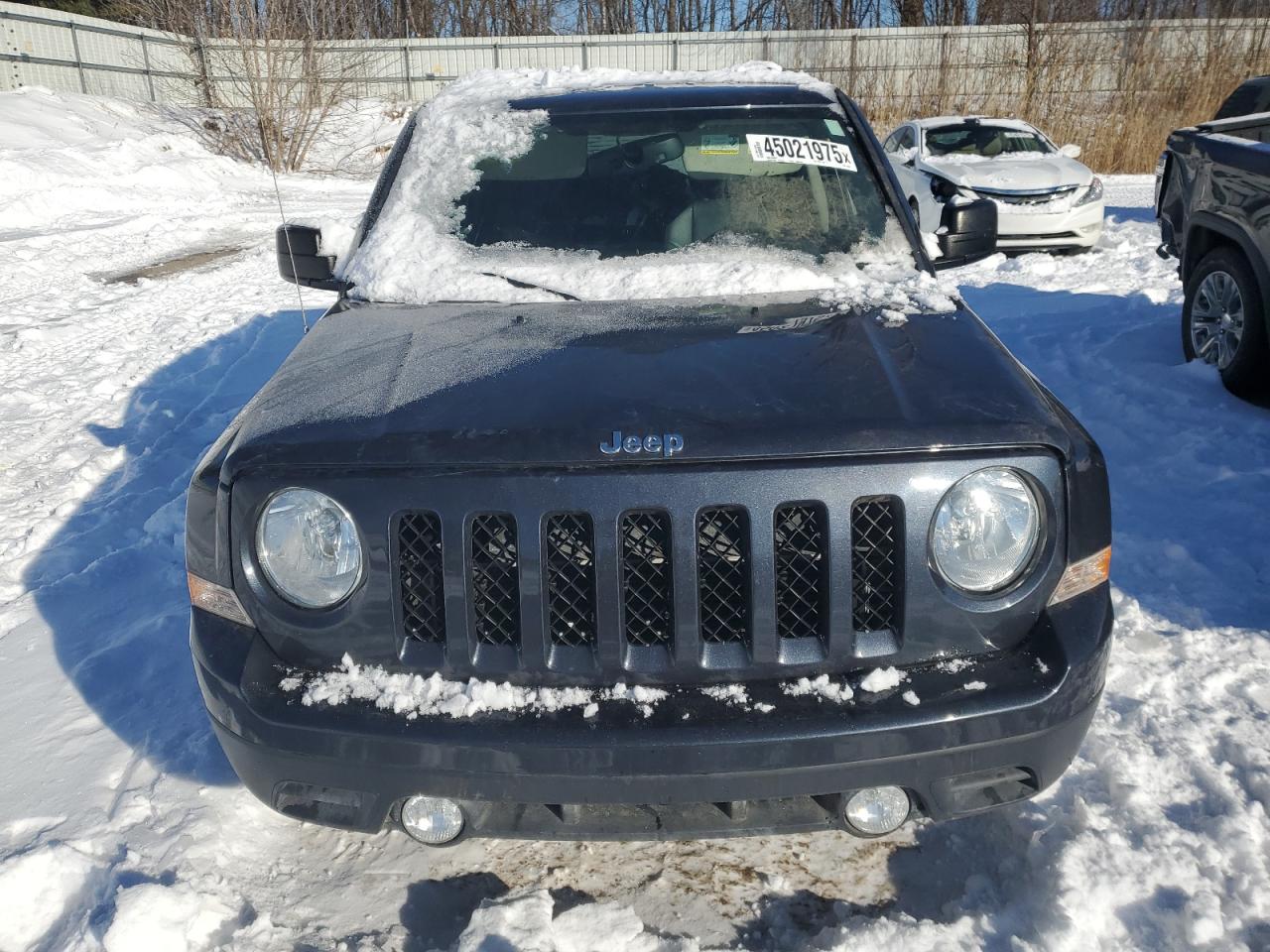 2014 Jeep Liberty (Patriot) VIN 1C4NJRFB1ED716907 Copart auction photo, rear end / minor dent/scratches damage thumbnail 5