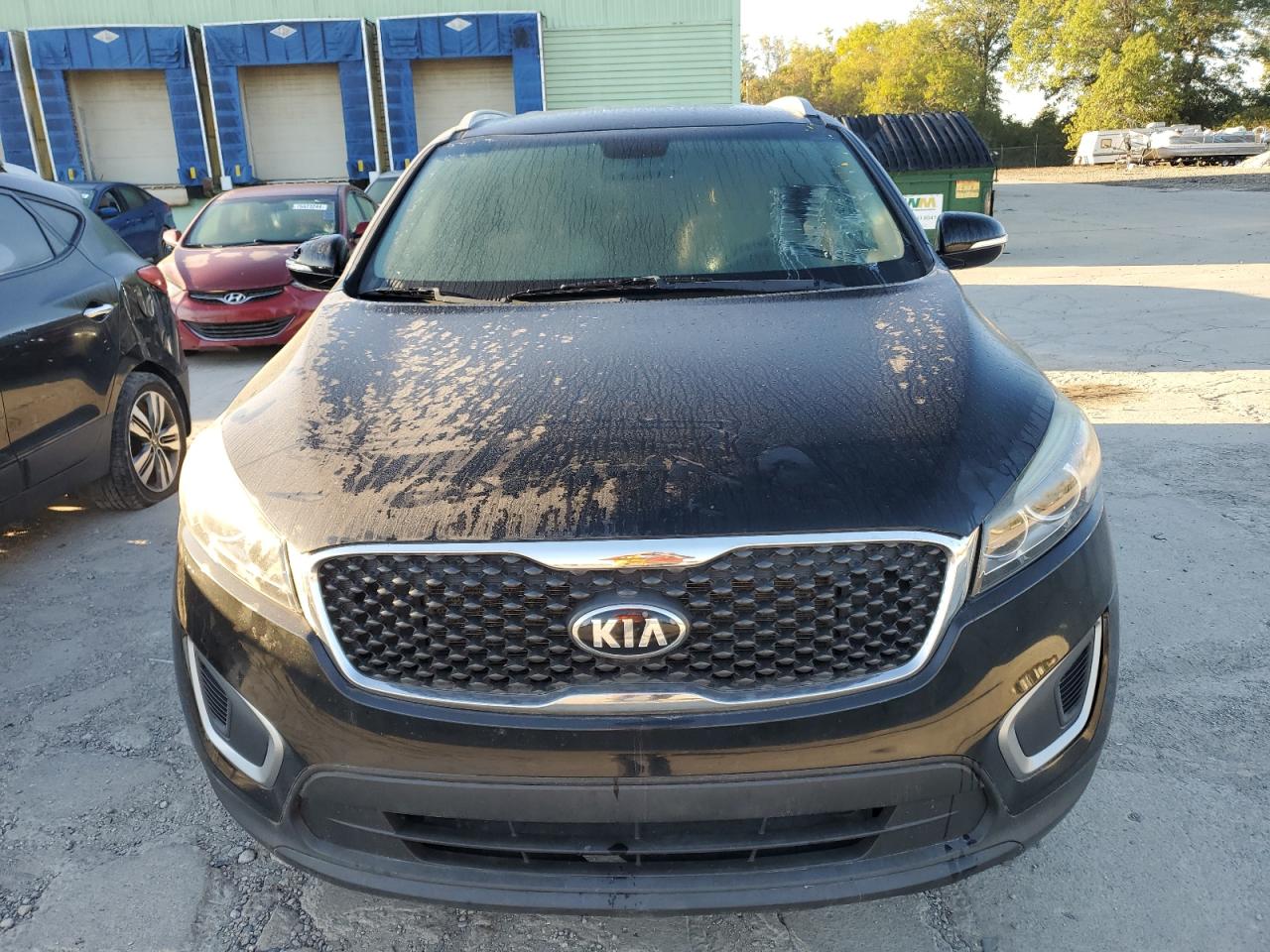 2017 KIA Sorento VIN 5XYPG4A38HG217909 Copart auction photo, minor dent/scratches damage thumbnail 5