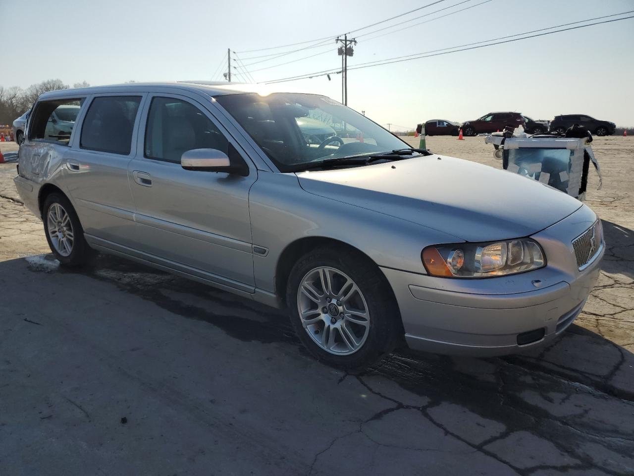 2006 Volvo V70 VIN YV1SW640562594581 Copart auction photo, rear end / minor dent/scratches damage thumbnail 4