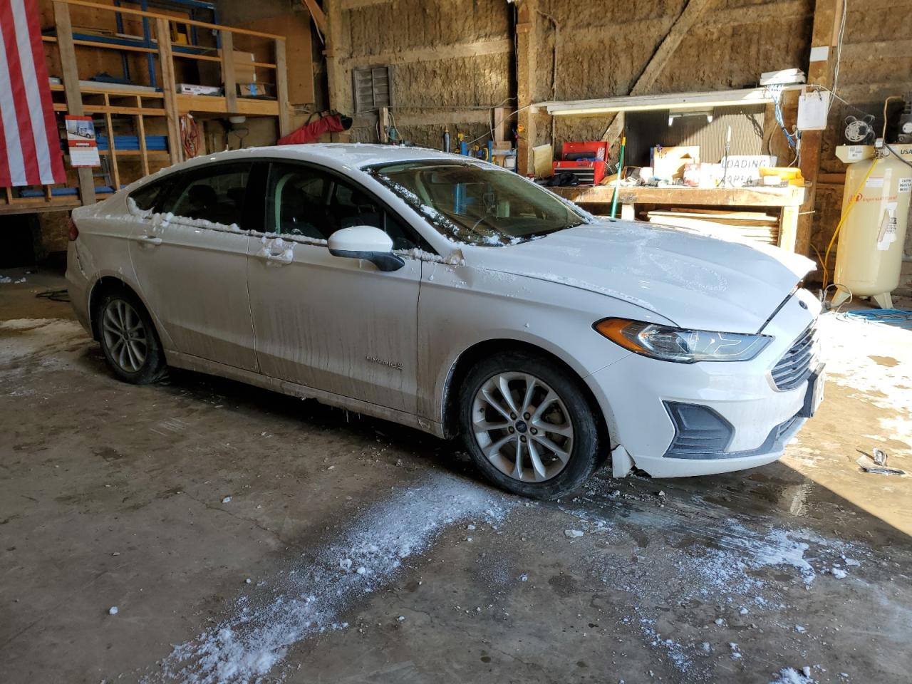 2019 Ford Fusion VIN 3FA6P0LU7KR222001 Copart auction photo, front end damage thumbnail 4