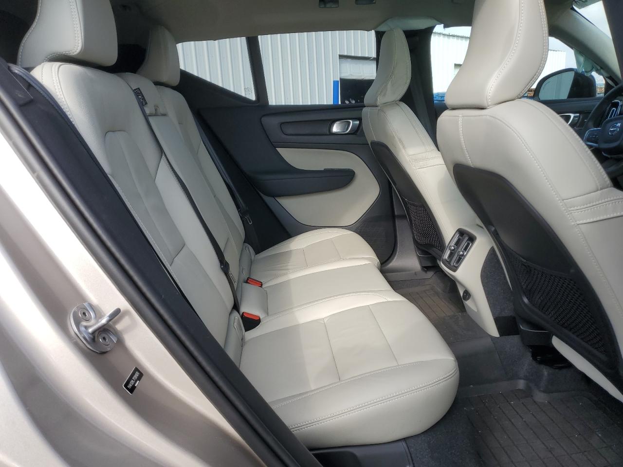 2023 Volvo XC40 VIN YV4K92HL7P2091076 Copart auction photo, front end / rear end damage thumbnail 11