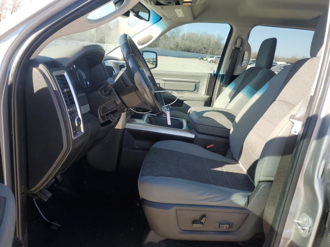 2019 RAM 1500 VIN 1C6RR7LT0KS638937 Copart auction photo, front end / mechanical damage thumbnail 7