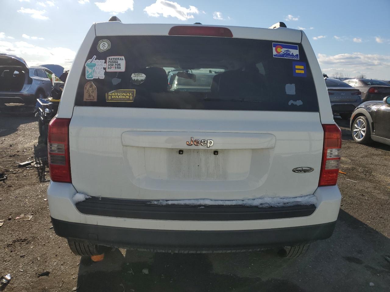 2015 Jeep Liberty (Patriot) VIN 1C4NJPFA8FD171690 Copart auction photo, front end damage thumbnail 6