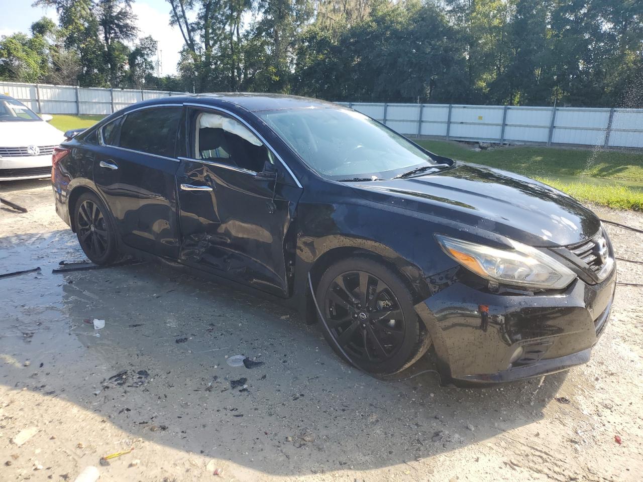 2018 Nissan Altima VIN 1N4AL3AP4JC294761 Copart auction photo, side / front end damage thumbnail 4