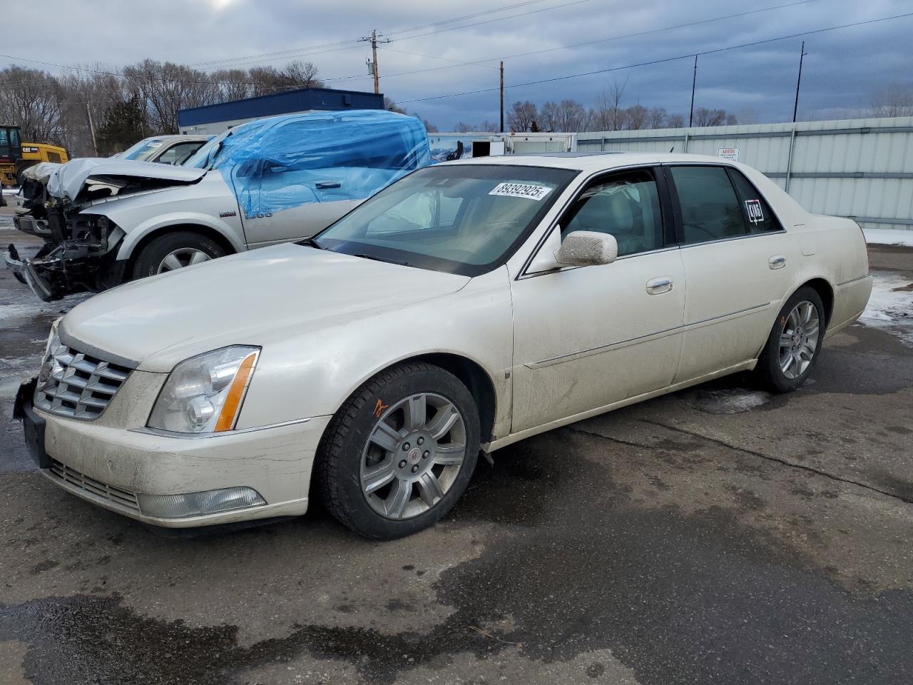 2008 Cadillac DTS VIN 1G6KD57918U189215