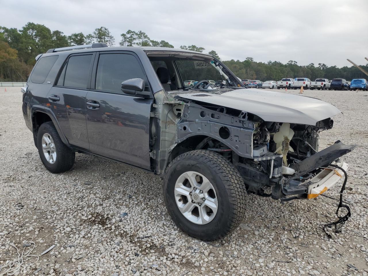 2019 Toyota 4Runner VIN JTEZU5JR1K5194660 Copart auction photo, side / front end damage thumbnail 4
