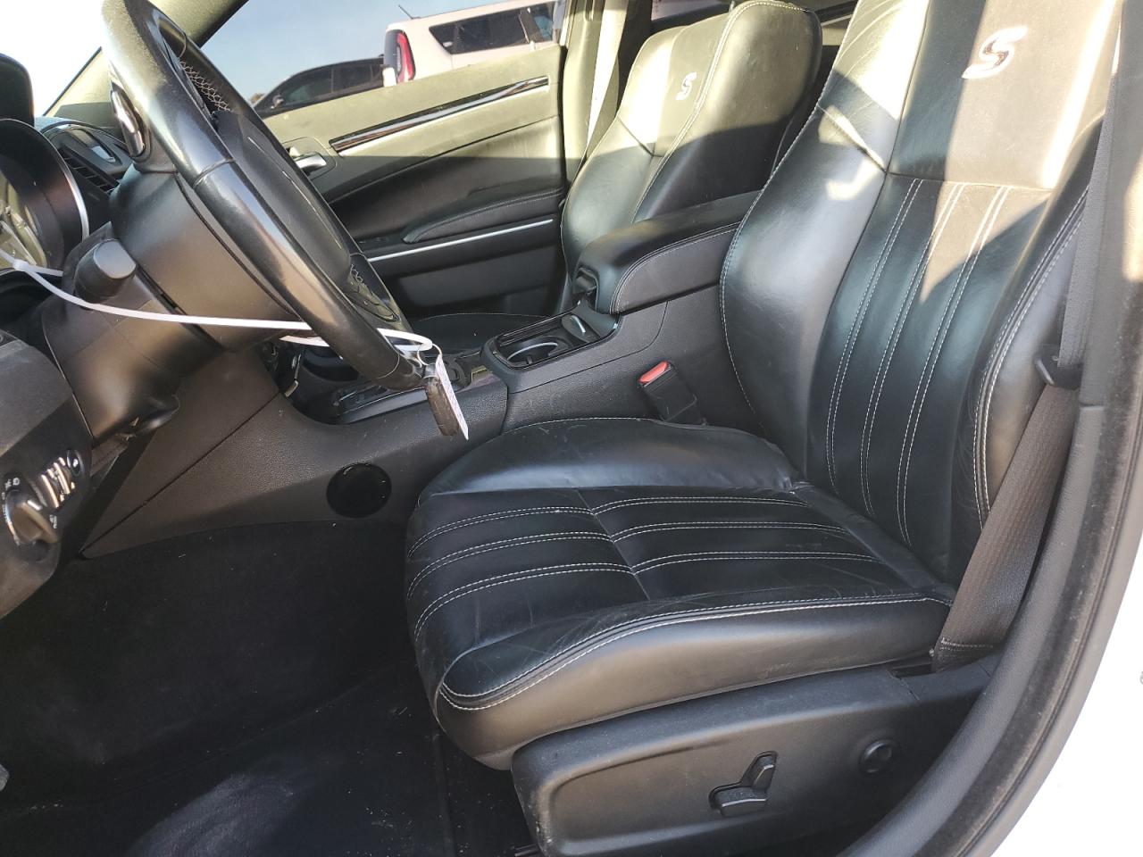 2021 Chrysler 300 VIN 2C3CCABG0MH520239 Copart auction photo, rear end damage thumbnail 7