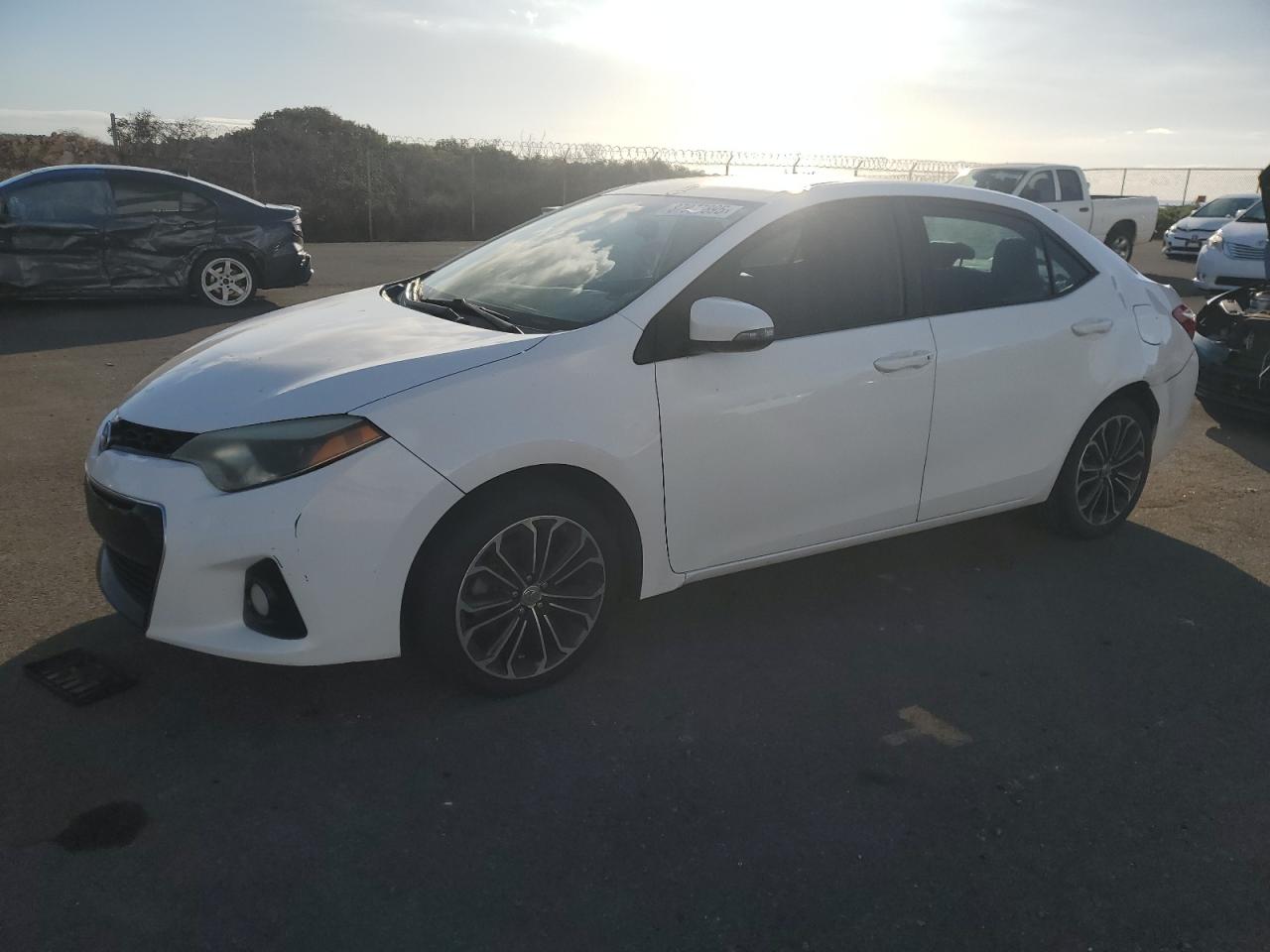 2015 Toyota Corolla VIN 5YFBURHE3FP230342