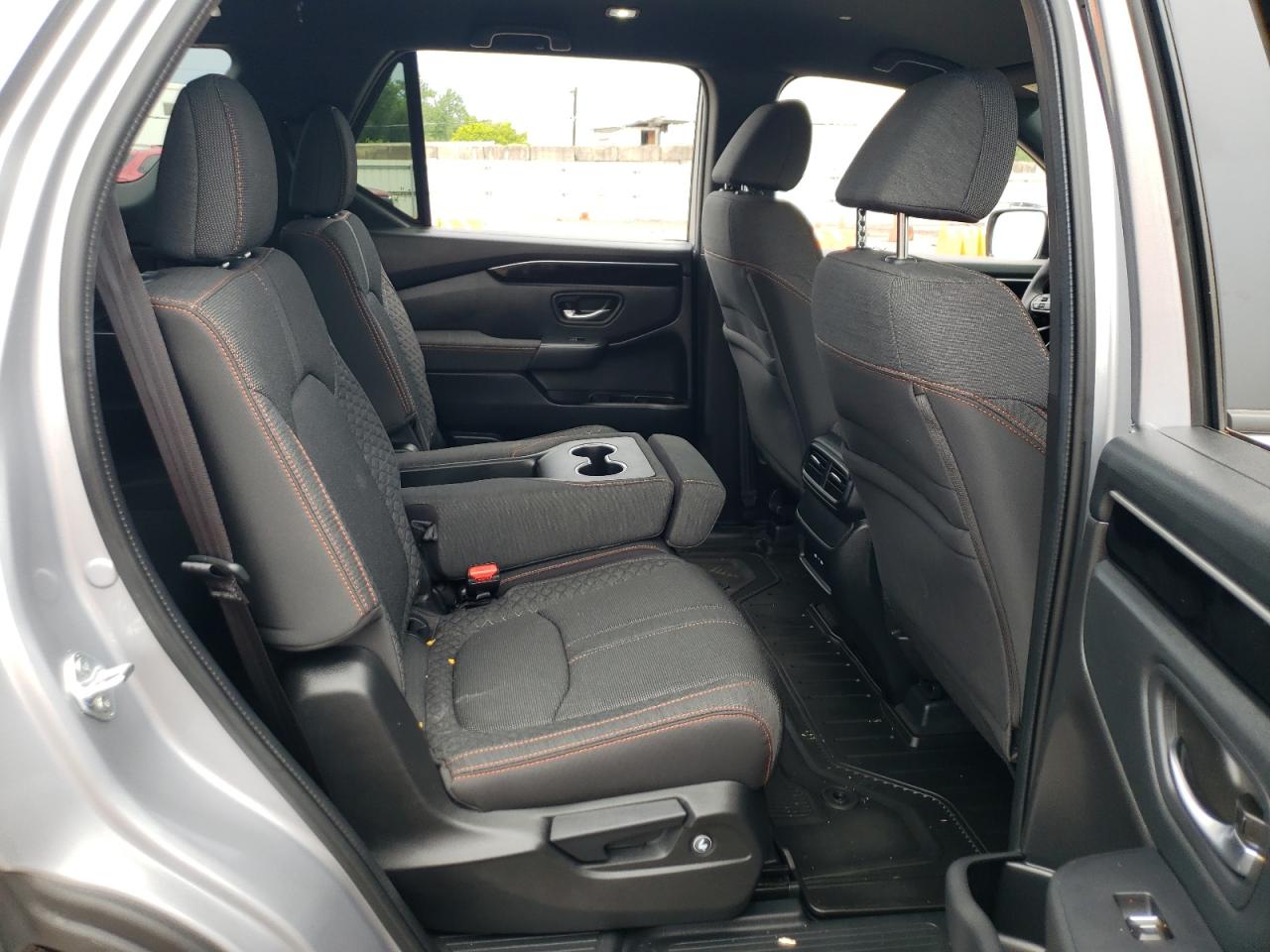 2024 Honda Pilot VIN 5FNYG1H31RB028875 Copart auction photo, all over damage thumbnail 11