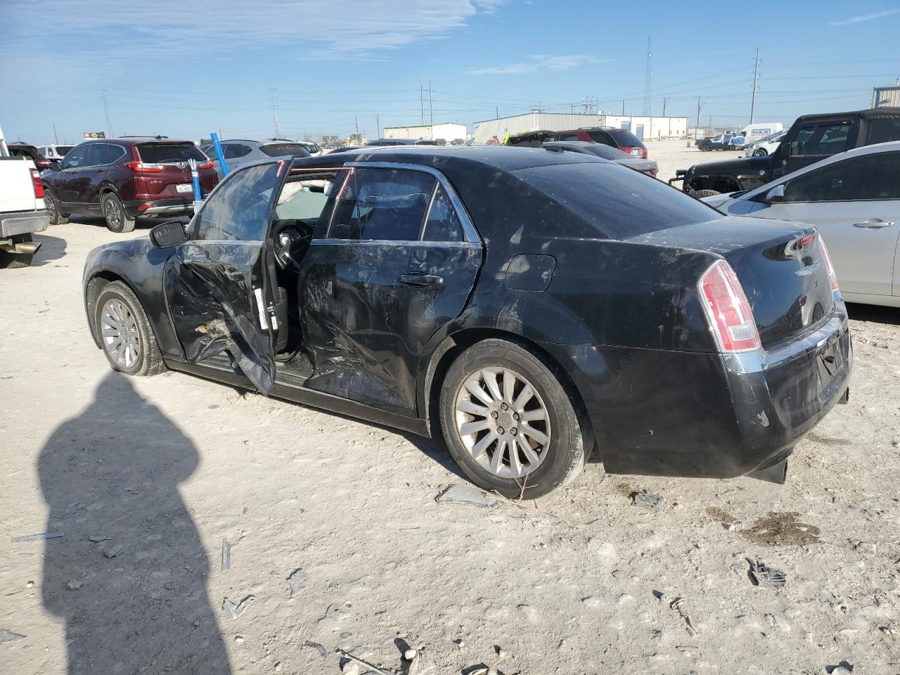 2014 Chrysler 300 VIN 2C3CCAAG8EH105768 Copart auction photo, side / front end damage thumbnail 2