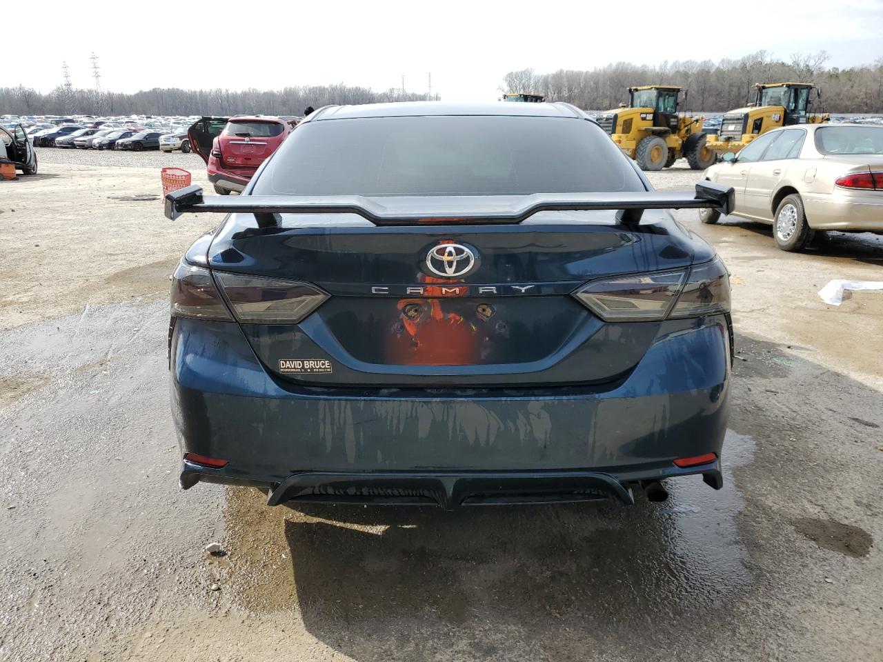 2018 Toyota Camry VIN 4T1B11HK8JU576300 Copart auction photo, side / front end damage thumbnail 6