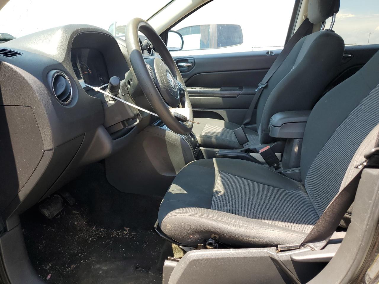 2014 Jeep Compass VIN 1C4NJDBB0ED592072 Copart auction photo, front end damage thumbnail 7