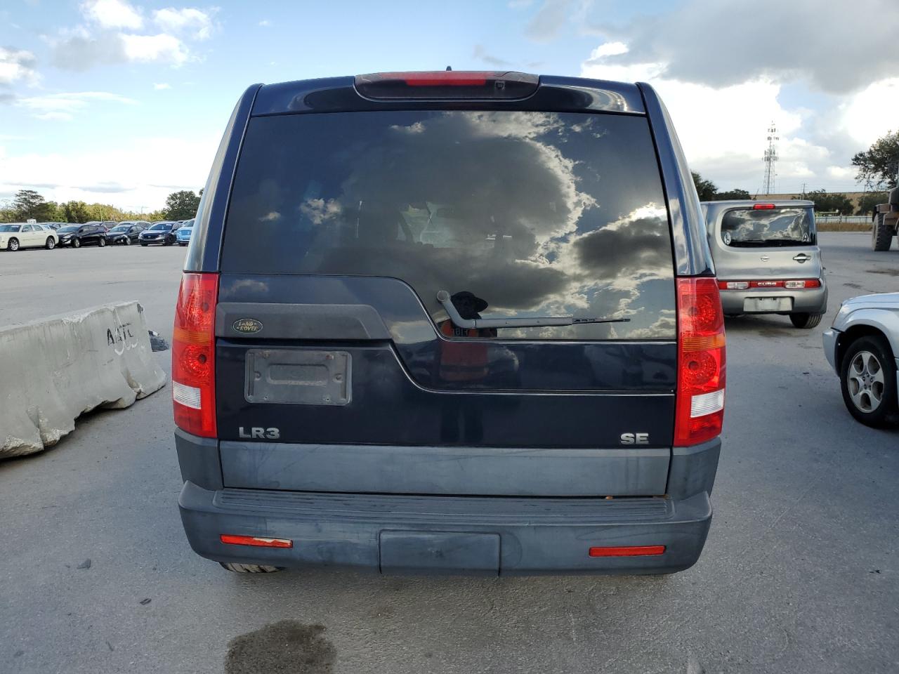 2006 Land Rover LR3 VIN SALAD24426A400011 Copart auction photo, burn - engine damage thumbnail 6