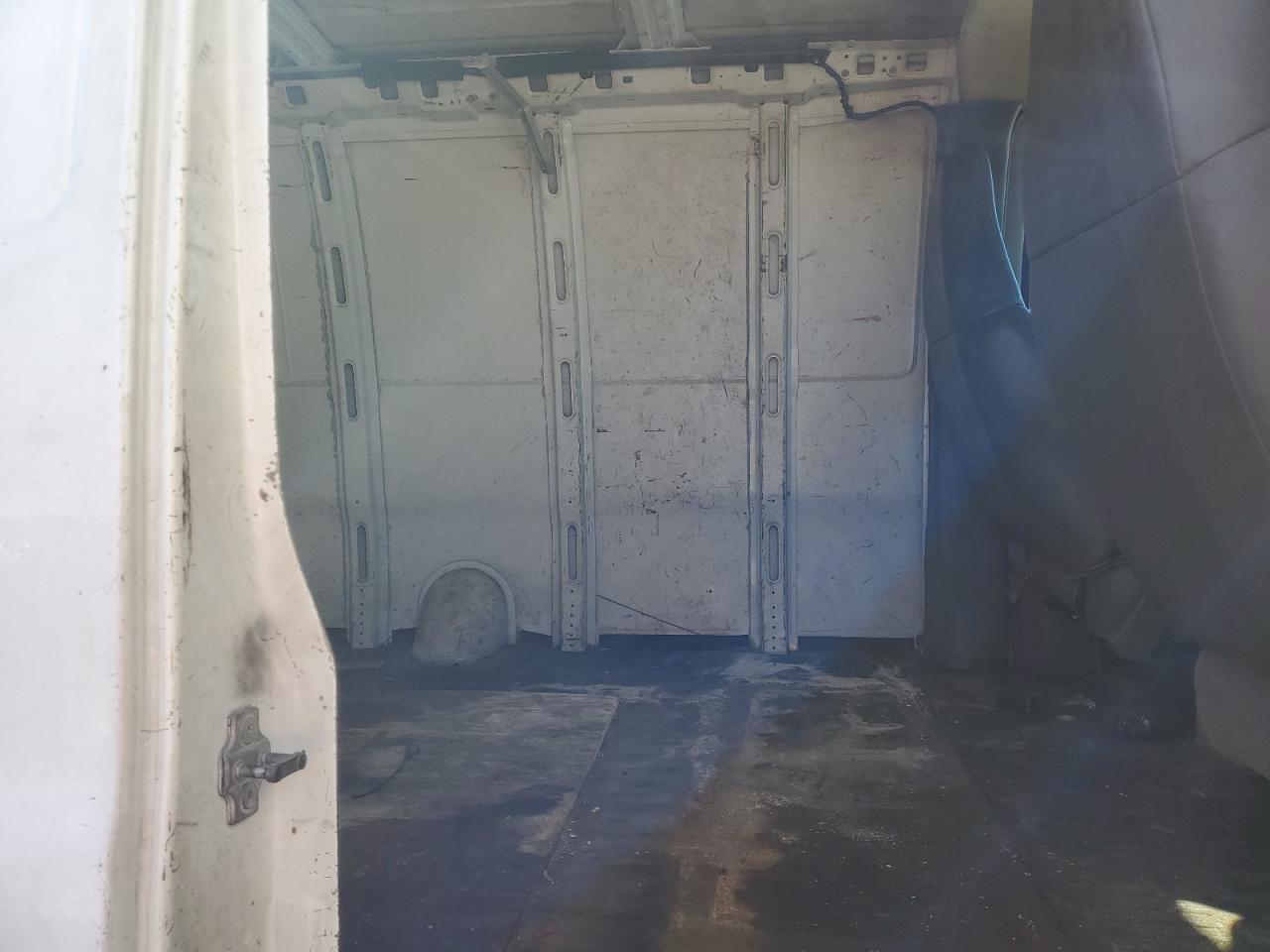 2008 Chevrolet Express VIN 1GCGG29C781156383 Copart auction photo, rear end / front end damage thumbnail 11