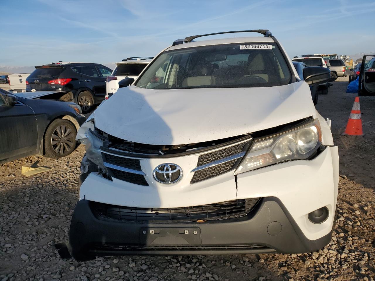 2015 Toyota RAV 4 VIN JTMZFREV5FJ048157 Copart auction photo, front end damage thumbnail 5