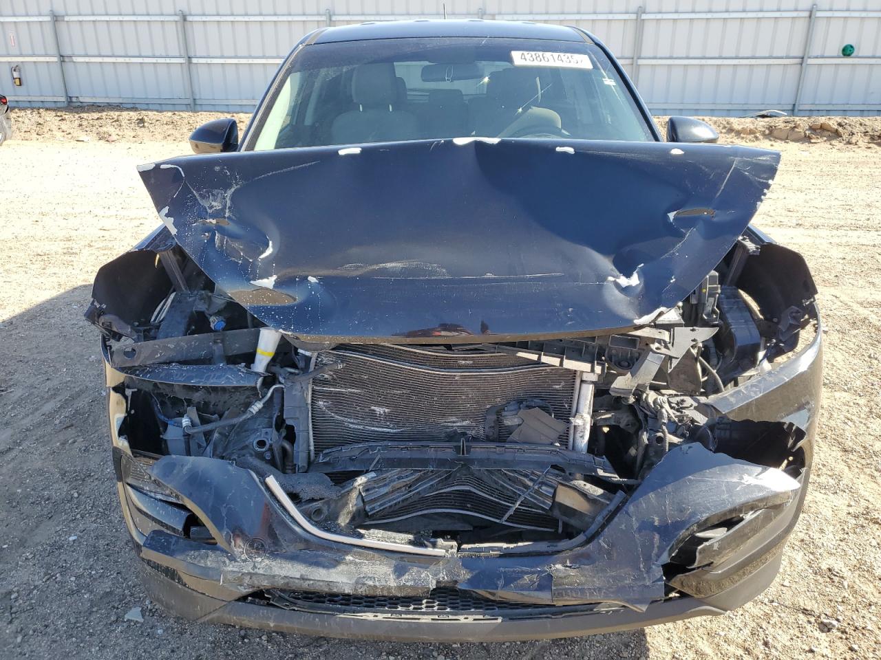 2017 Hyundai Tucson VIN KM8J23A45HU538033 Copart auction photo, front end damage thumbnail 5