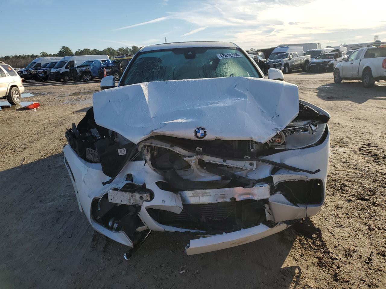 2018 BMW X6 VIN 5UXKU2C51J0X50328 Copart auction photo, front end damage thumbnail 5