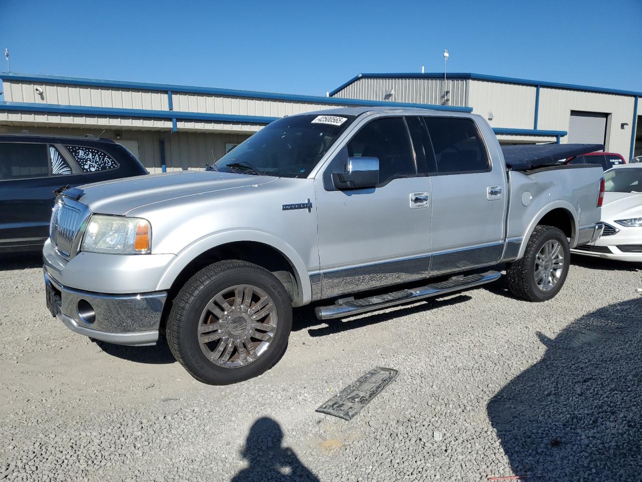 2007 Lincoln Mark LT VIN 5LTPW18567FJ05939 - Copart auction photo