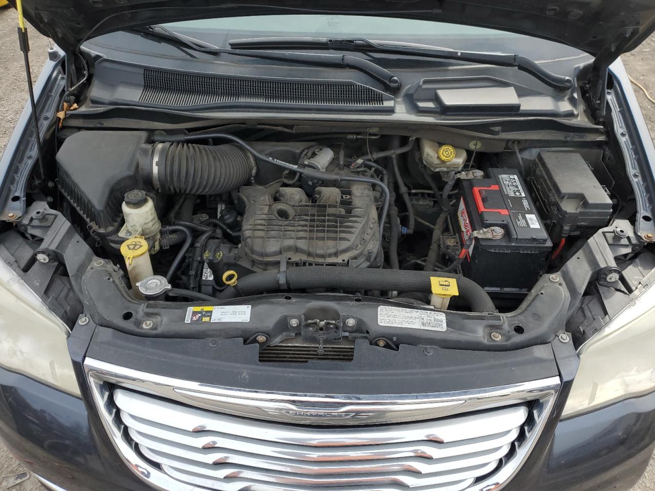 2014 Chrysler Town & Country VIN 2C4RC1BG9ER164665 Copart auction photo, front end / minor dent/scratches damage thumbnail 12