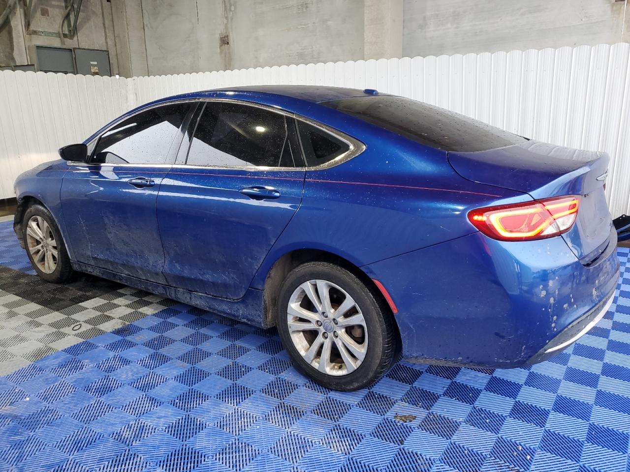2015 Chrysler 200 VIN 1C3CCCAB9FN680860 Copart auction photo, front end / minor dent/scratches damage thumbnail 2