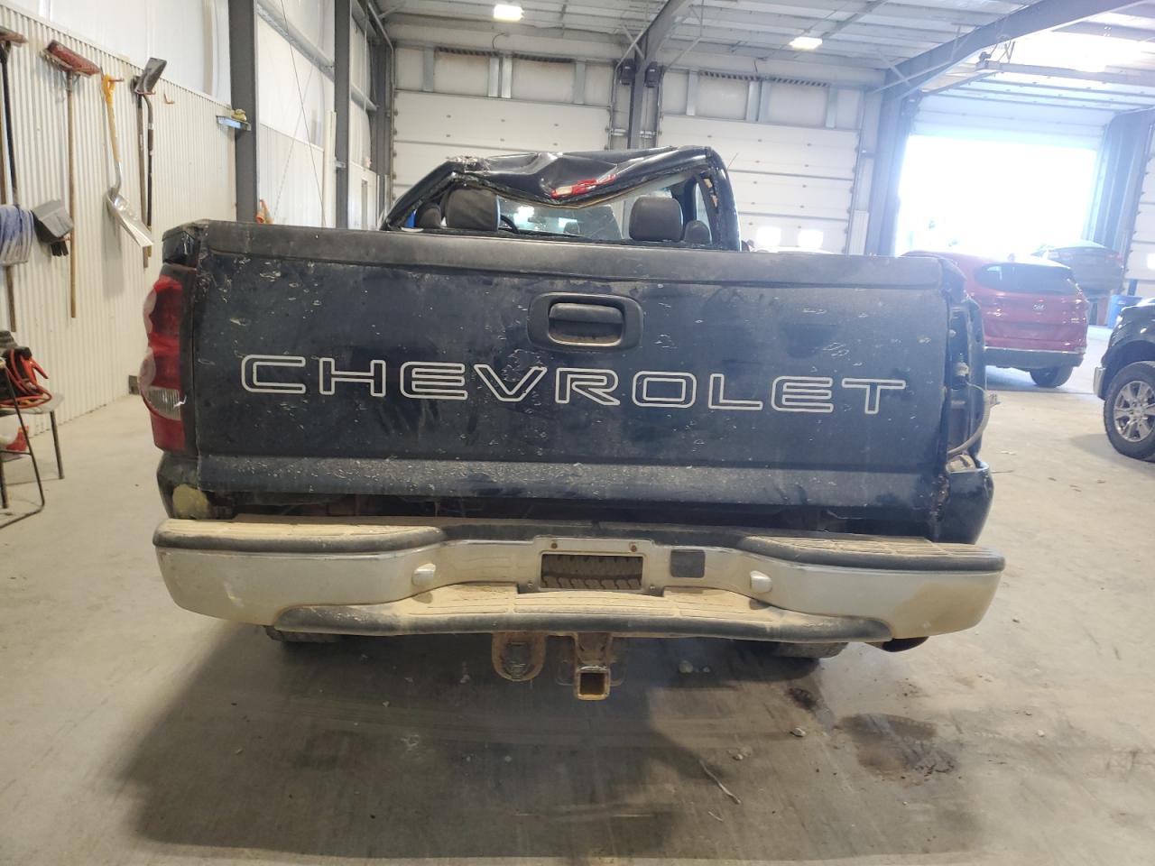 2007 Chevrolet Silverado VIN 1GCHK24U67E172150 Copart auction photo, rollover / mechanical damage thumbnail 6