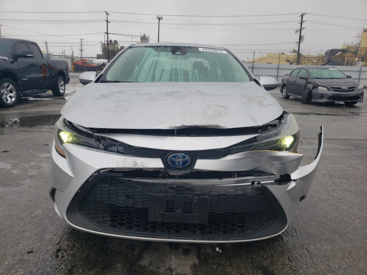 2022 Toyota Corolla VIN JTDEAMDE3N3004985 Copart auction photo, front end / side damage thumbnail 5