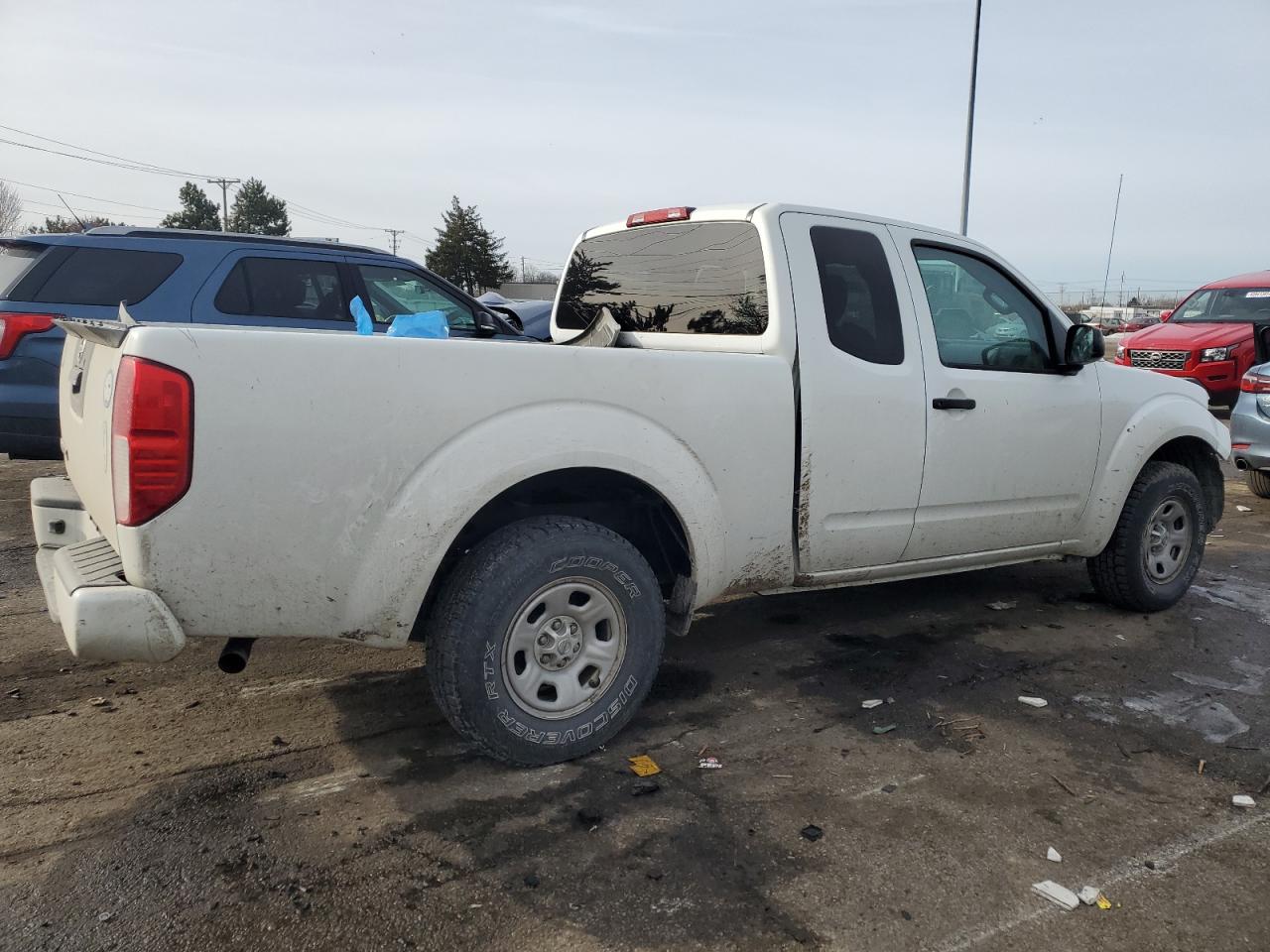 2017 Nissan Navara (Frontier) VIN 1N6BD0CT0HN763456 Copart auction photo, front end damage thumbnail 3