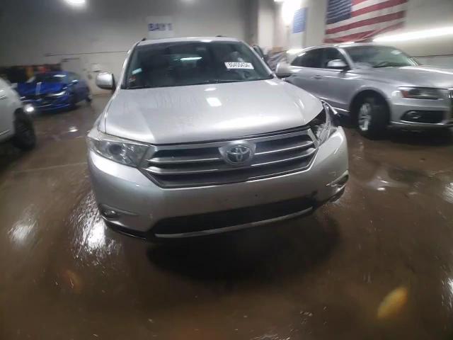2013 Toyota Highlander VIN 5TDBK3EH4DS270449 Copart auction photo, side / front end damage thumbnail 14