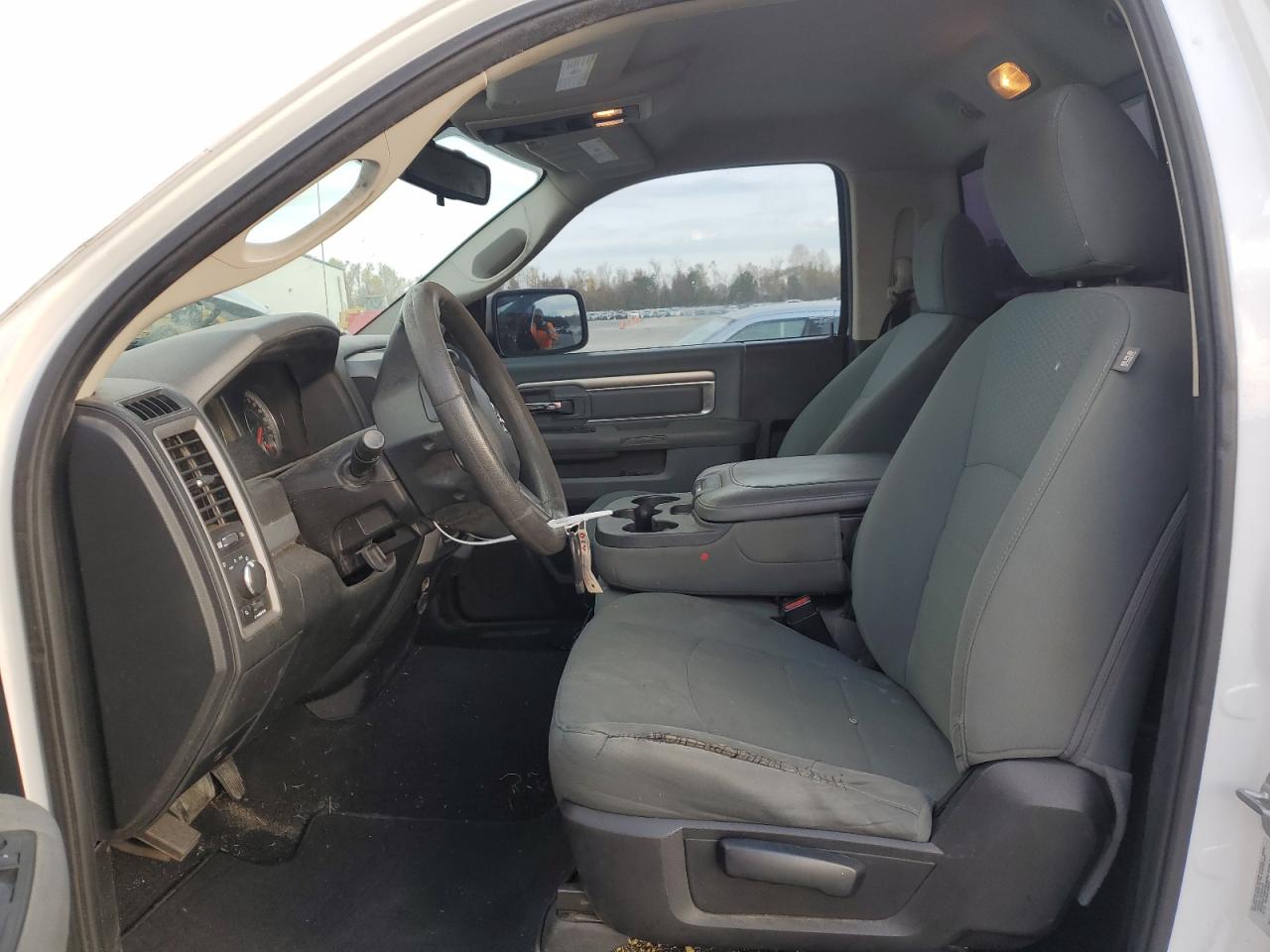 2016 RAM 1500 VIN 3C6JR6DT5GG156551 Copart auction photo, rear end damage thumbnail 7