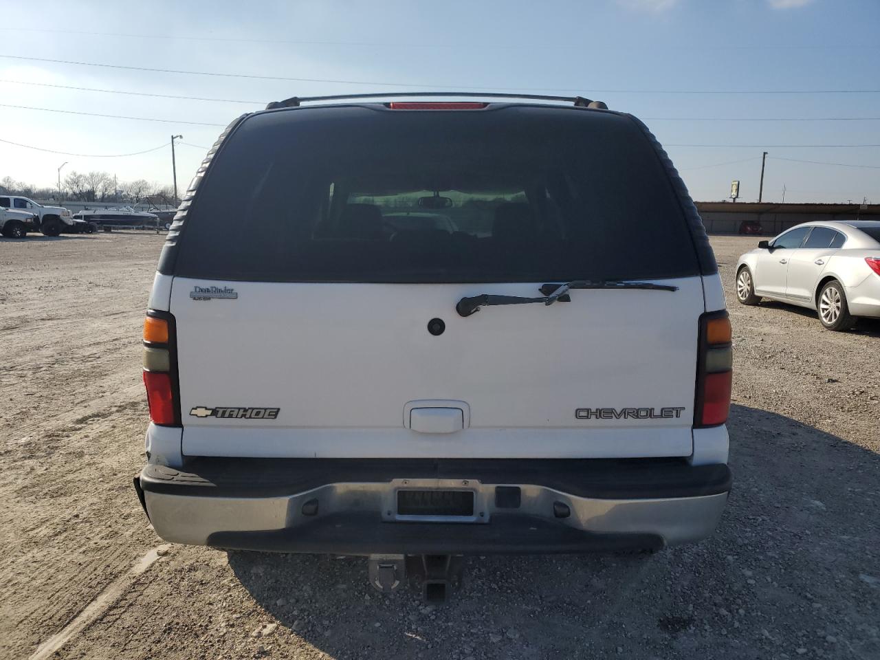 2004 Chevrolet Tahoe VIN 1GNEC13Z74R164089 Copart auction photo, side damage thumbnail 6