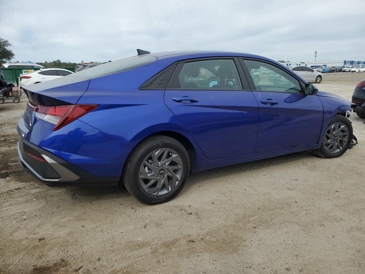 2024 Hyundai Elantra VIN KMHLM4DG5RU797959 Copart auction photo, front end damage thumbnail 3