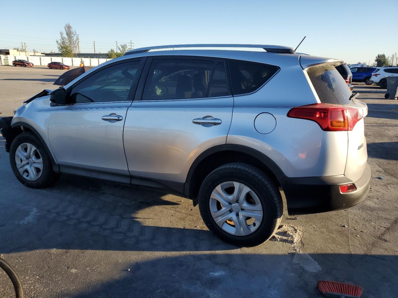 2013 Toyota RAV 4 VIN JTMZFREVXD5011532 Copart auction photo, front end damage thumbnail 2