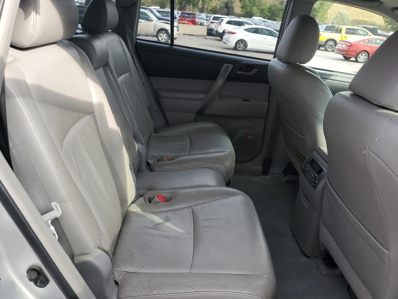 2008 Toyota Highlander VIN JTEES43A082000412 Copart auction photo, side damage thumbnail 11
