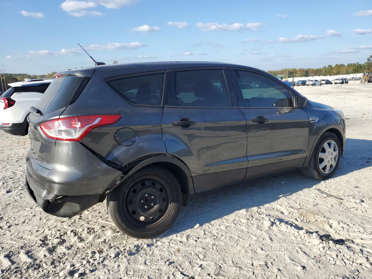 2016 Ford Escape VIN 1FMCU0F72GUC76071 Copart auction photo, rear end / undercarriage damage thumbnail 3