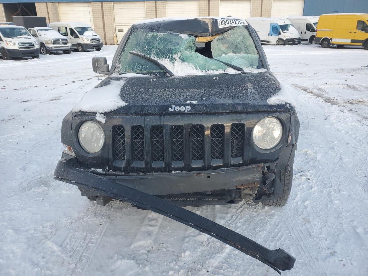2015 Jeep Liberty (Patriot) VIN 1C4NJRFB7FD356611 Copart auction photo, front end damage thumbnail 5